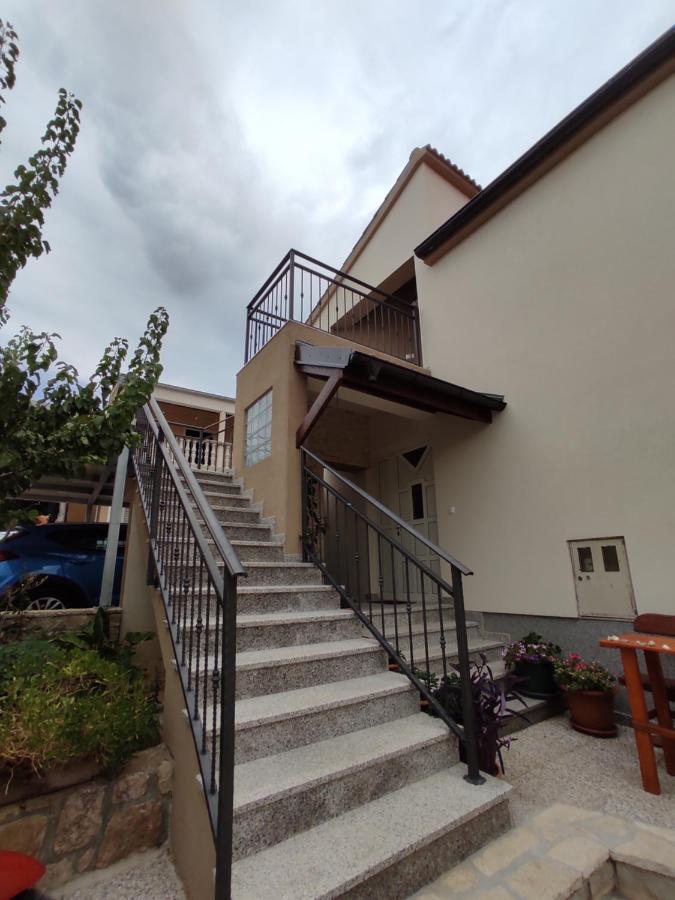 Apartman Meri Maslenica Appartamento Esterno foto